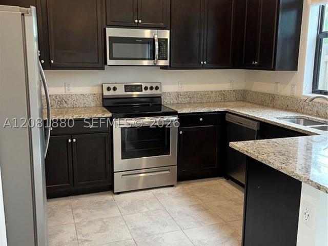 Townhouse for rent in Miami, Florida