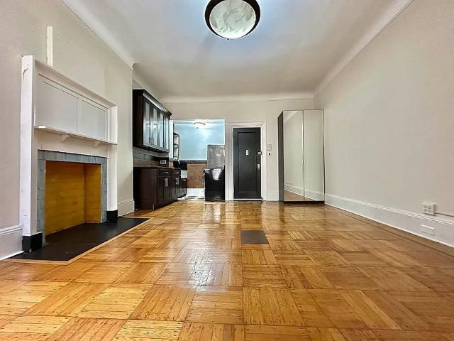 Townhouse for rent in Arverne, New York