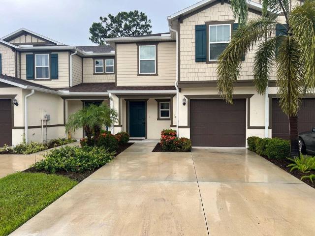 Townhouse for rent in North Fort Myers