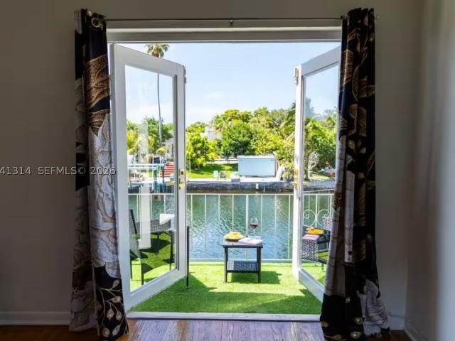 Townhouse for rent in North Miami, Florida