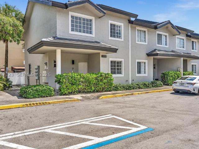 Townhouse for rent in North Miami, Florida