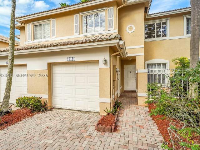 Townhouse for rent in Pembroke Pines, Florida