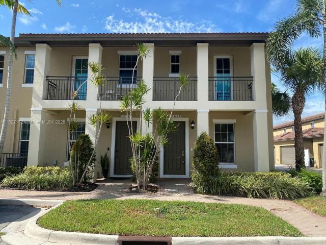 Townhouse for rent in Pembroke Pines