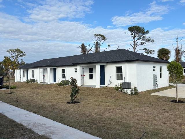Townhouse for rent in Placida