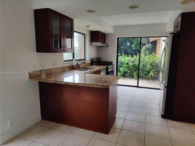 Townhouse for rent in Plantation