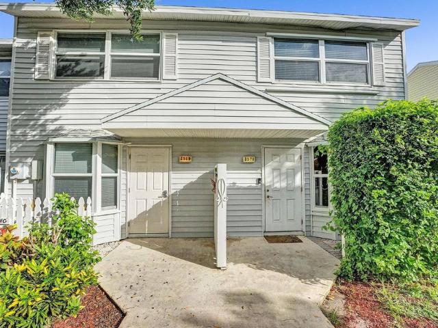 Townhouse for rent in Pompano Beach, Florida