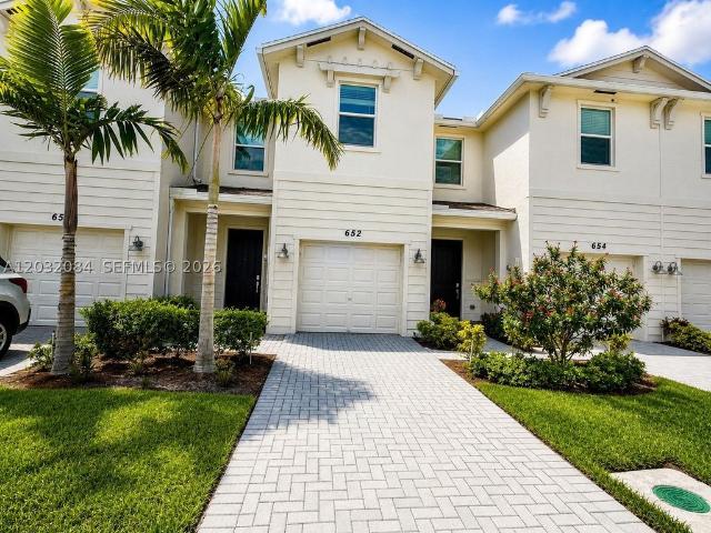 Townhouse for rent in Port Saint Lucie, Florida
