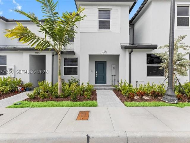 Townhouse for rent in Florida