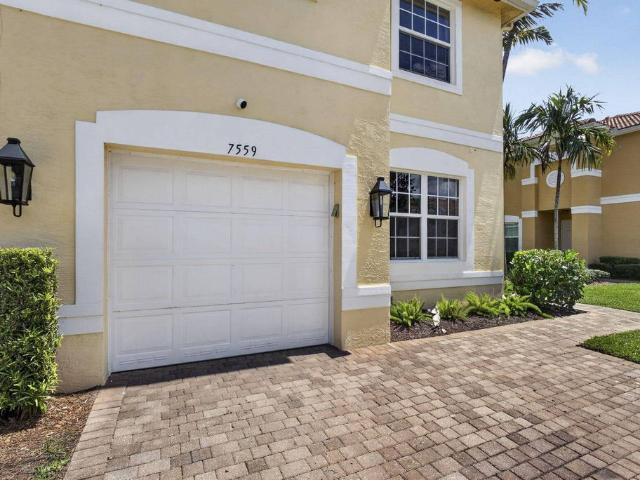Townhouse for sale in Boynton Beach, Florida