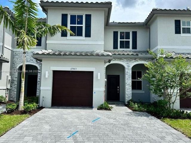 Townhouse for sale in Coral Springs