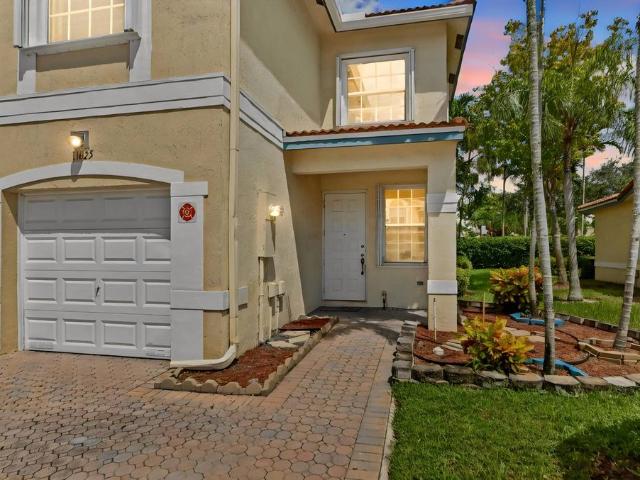 Townhouse for sale in Coral Springs, Broward County