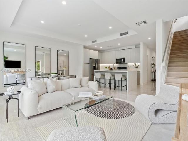 Townhouse for sale in Coral Springs