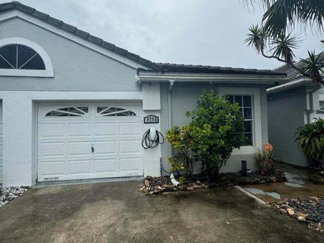 Townhouse for sale in Coral Springs