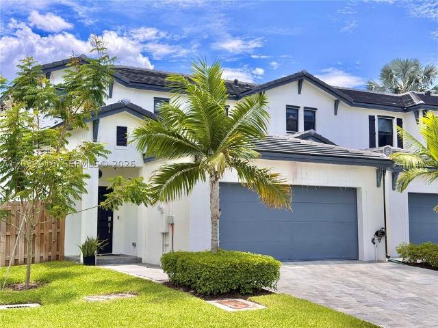 Townhouse for sale in Dania, Florida