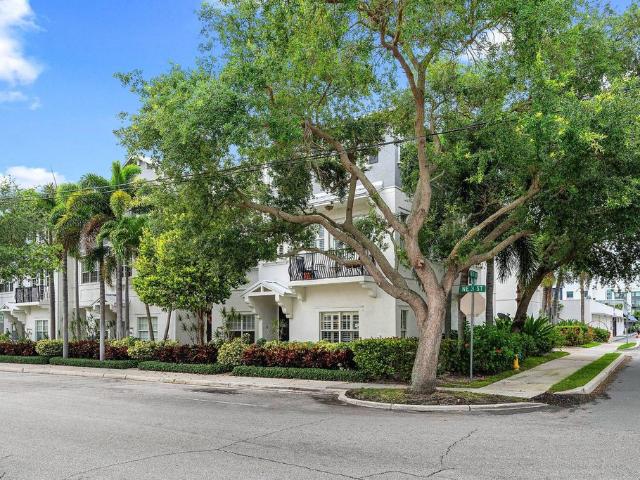 Townhouse for sale in Delray Beach, Florida