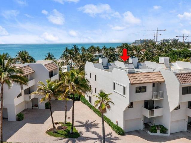 Townhouse for sale in Hillsboro Beach, Florida