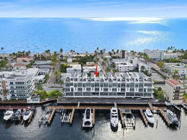 Townhouse for sale in Hollywood, Florida