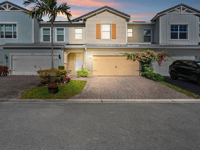 Townhouse for sale in Hollywood, Florida