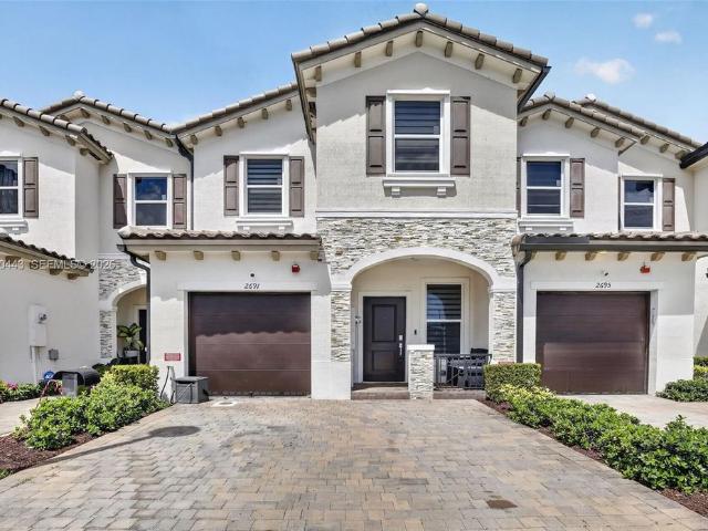 Townhouse for sale in Lauderhill, Broward County
