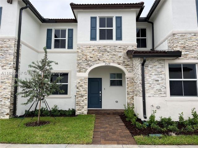 Townhouse for sale in North Miami, Florida