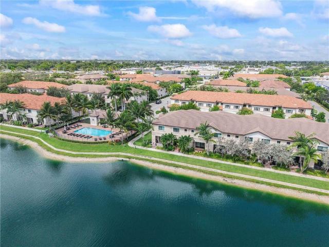Townhouse for sale in Oakland Park Townhouse for sale in Oakland Park