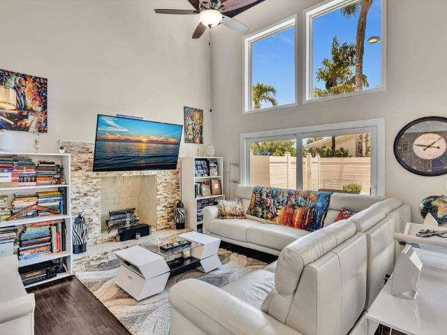 Townhouse for sale in Oakland Park