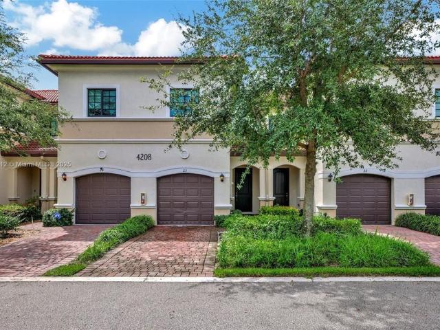 Townhouse for sale in Oakland Park