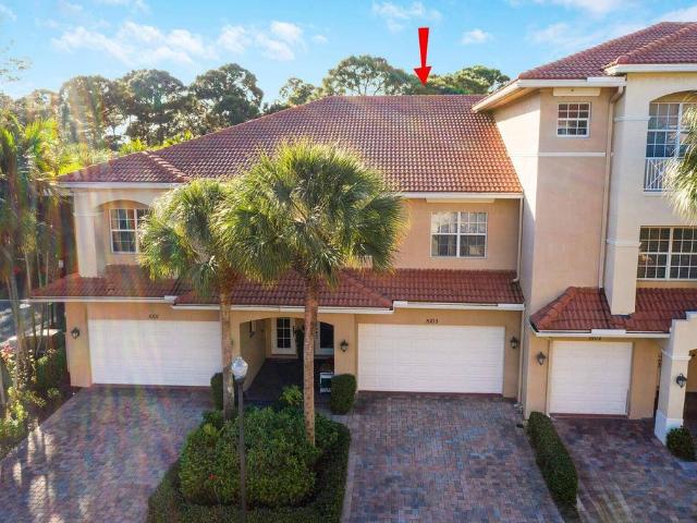 Townhouse for sale in Palm Beach