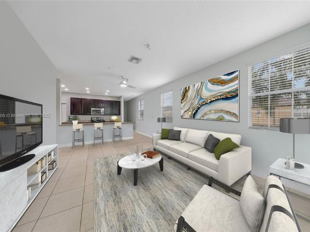 Townhouse for sale in Pembroke Pines