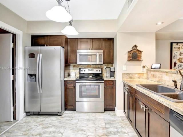 Townhouse for sale in Pembroke Pines
