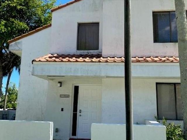 Townhouse for sale in Plantation