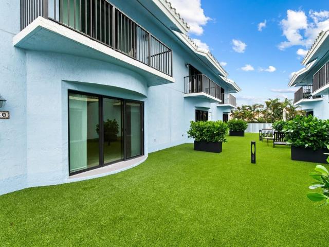 Townhouse for sale in Pompano Beach