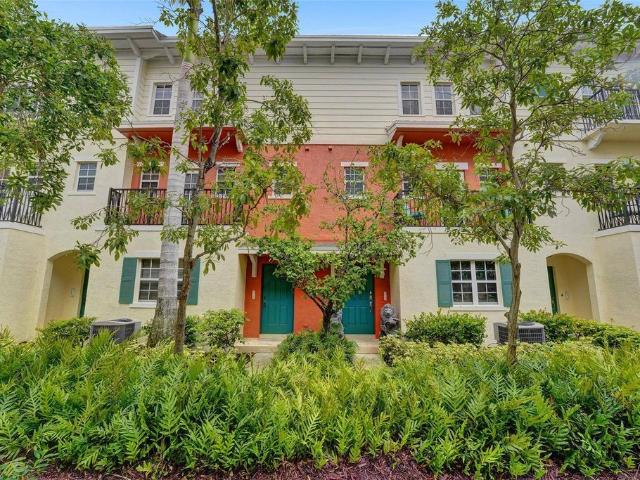 Townhouse for sale in Pompano Beach