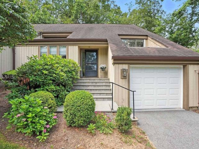 Townhouse for sale in Somers, Heritage Hills