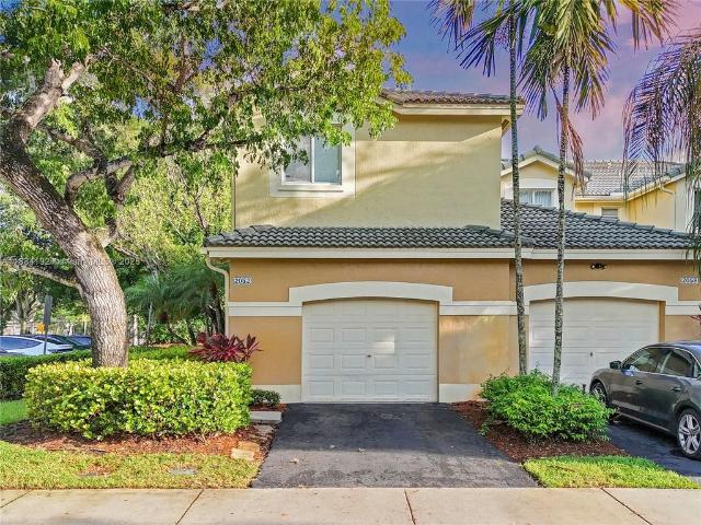 Townhouse for sale in Weston