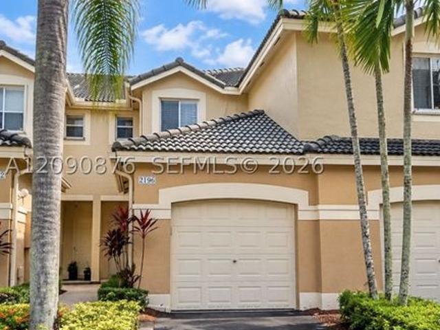 Townhouse for sale in Weston, Broward County