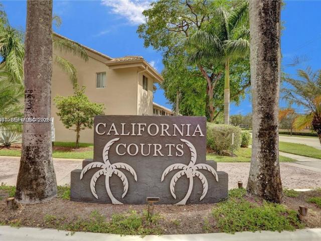 Townhouse for sale in Weston, Florida