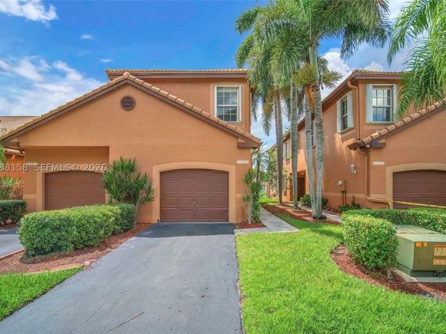Townhouse for sale in Weston, Florida