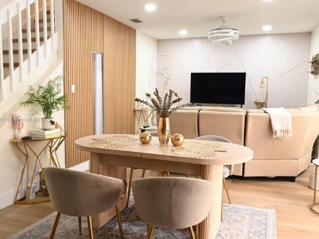 Townhouse for sale in Weston