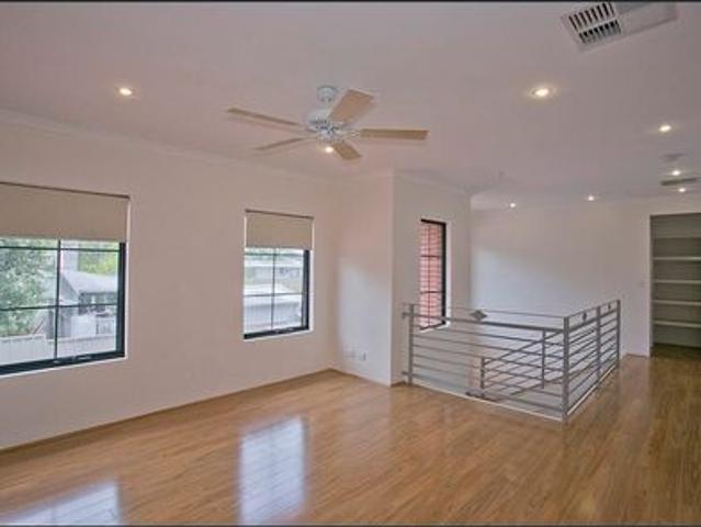 Townhouse for rent in Stirling, Western Australia