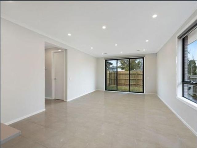Townhouse for rent in Camerons Creek, Victoria