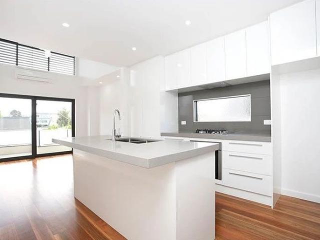 Townhouse for rent in Camerons Creek, Victoria
