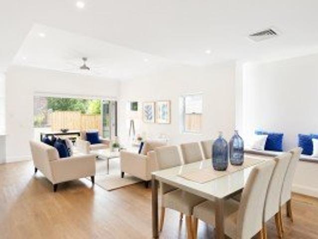 Townhouse for rent in Upper North Shore, Sydney