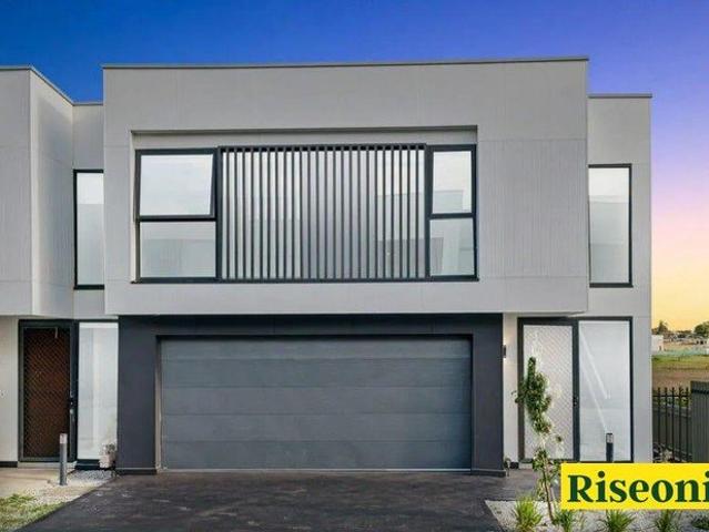 Townhouse for sale in Sydney, New South Wales