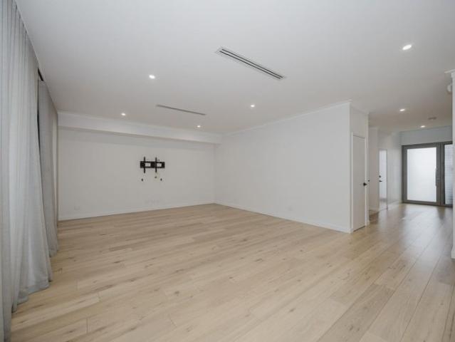 House for rent in Winthrop, Western Australia
