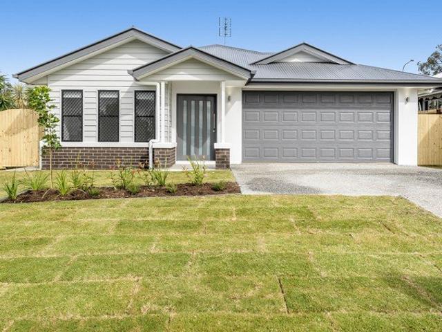 Cottage for sale in Toombul, Queensland