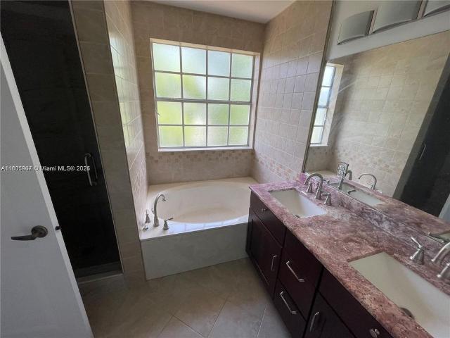 Villa for rent in Cooper City