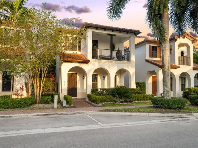 Villa for rent in Cooper City
