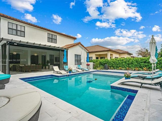 Villa for rent in Cooper City