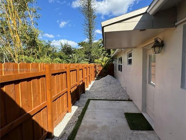 Villa for rent in Dania